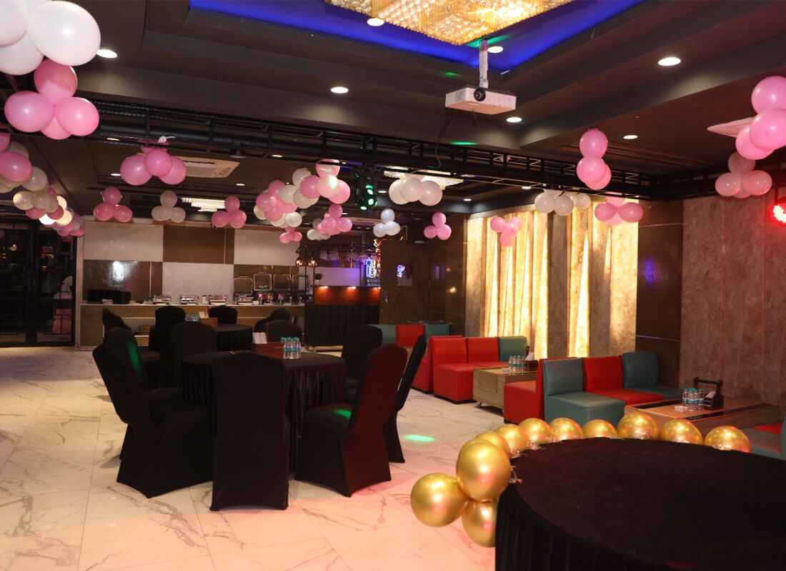 B4foods banquet hall setup for special events in Lucknow